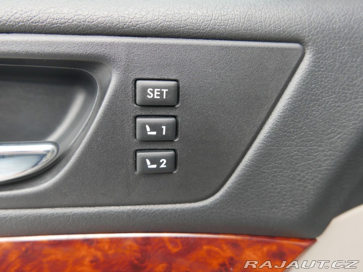 Subaru Outback 3,6R AWD Executive Automa 2011
