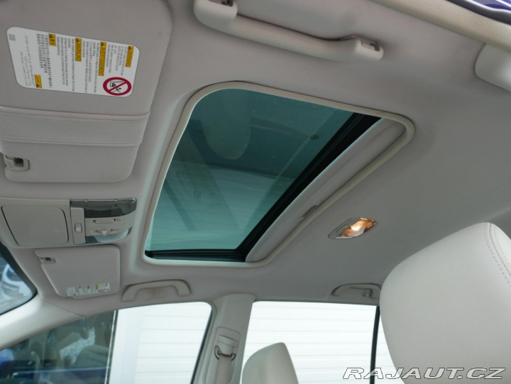 Subaru Outback 3,6R AWD Automat REZERVAC 2011