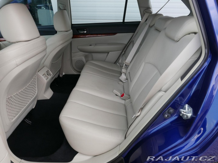 Subaru Outback 3,6R AWD Executive Automa 2011