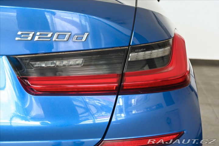 BMW 3 2,0 320D 140 kW M-paket Z 2021