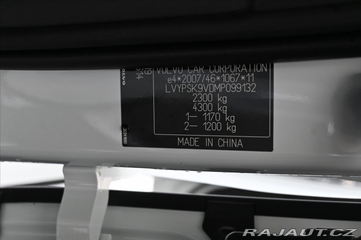 Volvo S90 2,0 B4 145 kW AT/8 INSCRI 2021