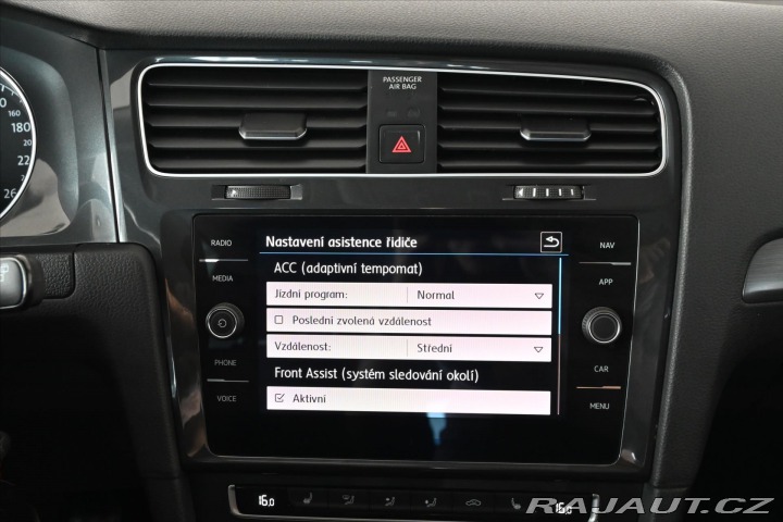 Volkswagen Golf 1,5 TSI 96 kW COMFORTLINE 2020