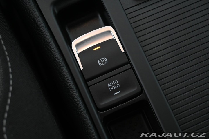 Volkswagen Golf 1,5 TSI 96 kW COMFORTLINE 2020