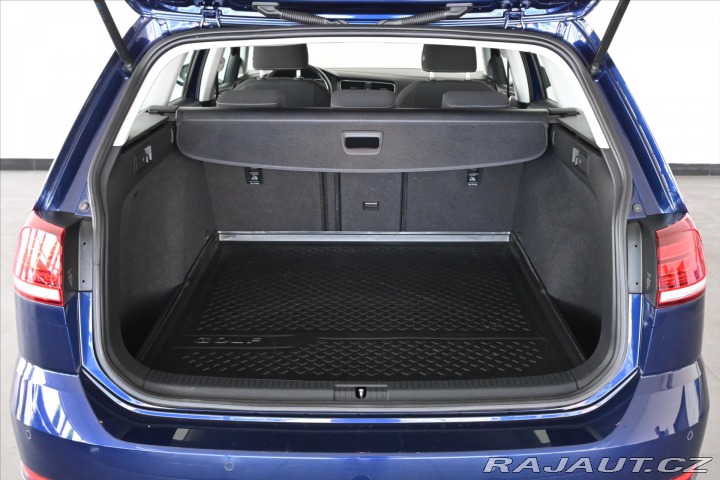 Volkswagen Golf 1,5 TSI 96 kW COMFORTLINE 2020