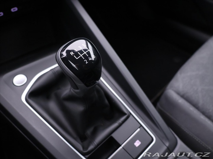Volkswagen Golf 1,0 TSI 81kW Life 1.Maj 2022