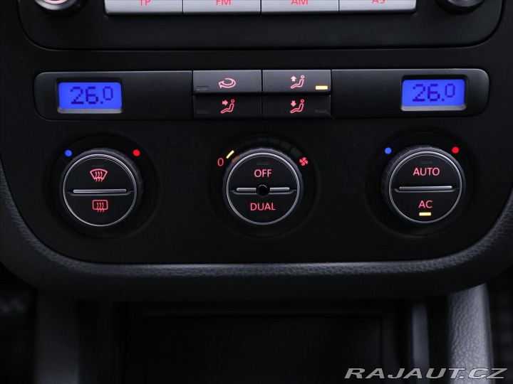 Volkswagen Golf 1,6 i 75kW CZ 1.Maj Serv. 2008