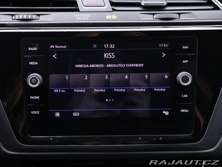Volkswagen Touran 2,0 TDI 110kW R-Line LED 2017