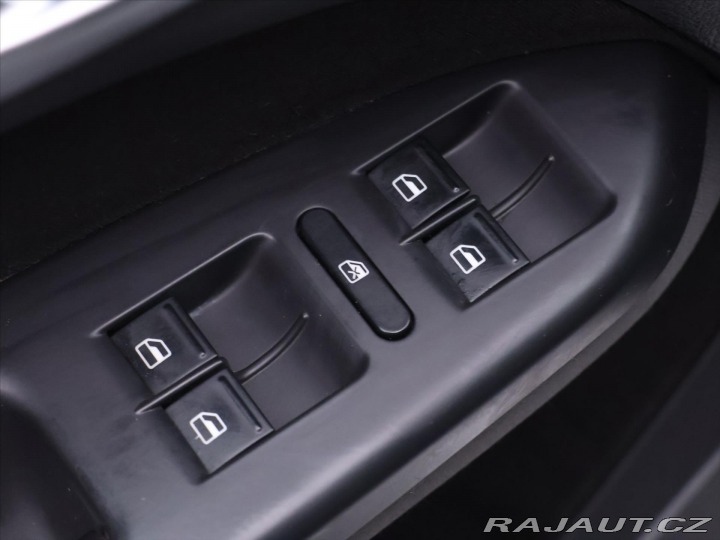 Volkswagen Touran 2,0 TDI 125kW DSG 7-Míst 2009