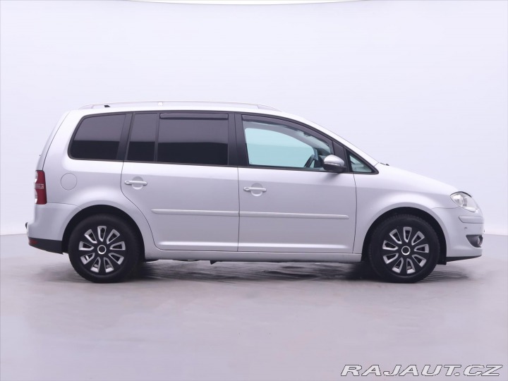 Volkswagen Touran 2,0 TDI 125kW DSG 7-Míst 2009
