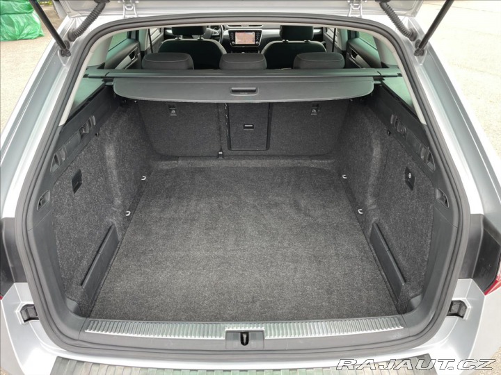 Škoda Superb 2,0 TDi DSG LED*Navi*ACC 2020