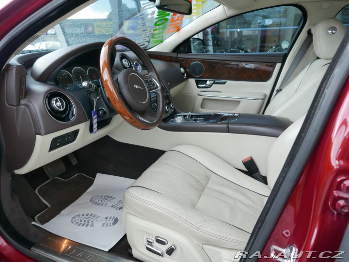 Jaguar XJ 3,0 V6 D Automat REZERVAC 2010