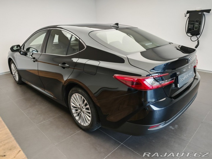 Toyota Camry 2.5 Hybrid Comfort 160Kw 2024