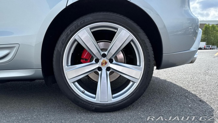 Porsche Macan S 2021