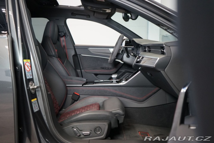 Audi RS6 PERFORMANCE*B&O*ZÁRUK 2023