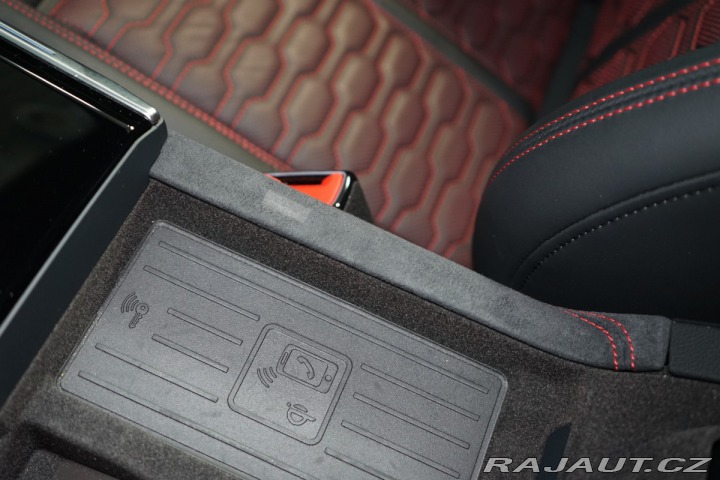 Audi RS6 PERFORMANCE*B&O*ZÁRUK 2023