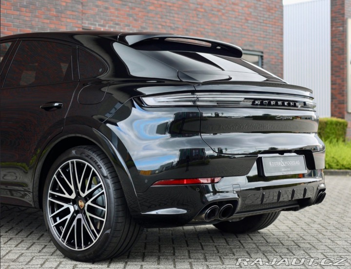 Porsche Cayenne Coupe E-Hybrid *Panoráma 2025