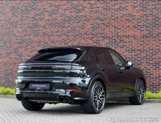 Porsche Cayenne Coupe E-Hybrid *Panoráma 2025