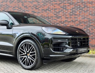 Porsche Cayenne Coupe E-Hybrid *Panoráma 2025