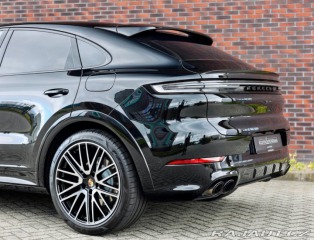 Porsche Cayenne Coupe E-Hybrid *Panoráma 2025