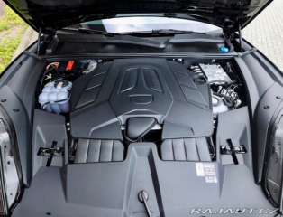 Porsche Cayenne Coupe E-Hybrid *Panoráma 2025