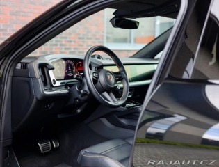 Porsche Cayenne Coupe E-Hybrid *Panoráma 2025