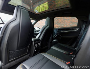 Porsche Cayenne Coupe E-Hybrid *Panoráma 2025