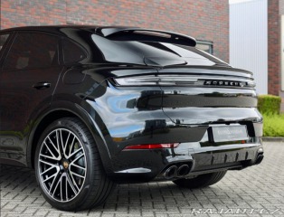 Porsche Cayenne Coupe E-Hybrid *Panoráma 2025