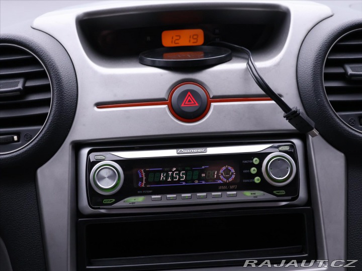 Kia Carens 2,0 i 106kW CZ Klima STK 2008
