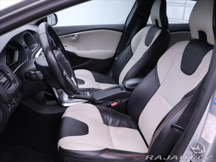 Volvo V40 2,0 D2 Aut. Cross Country 2017