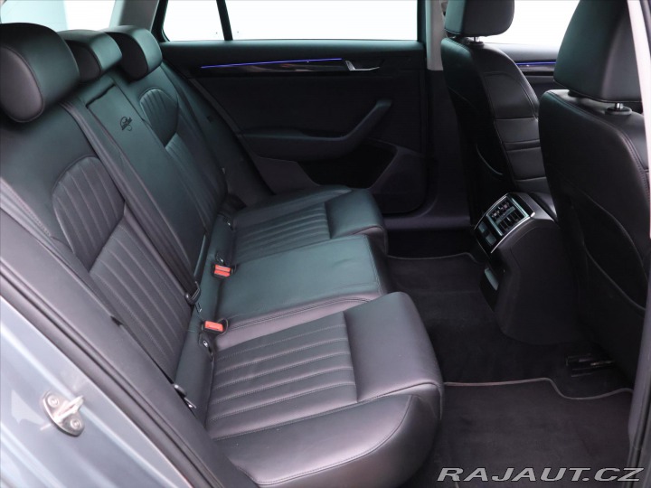 Škoda Superb 2,0 TDI 140kW DSG 4x4 L&a 2018