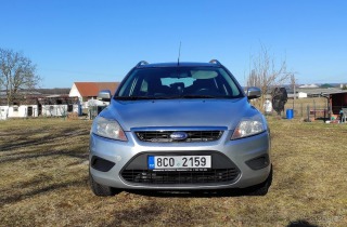Ford Focus 1,6   2010 benzín