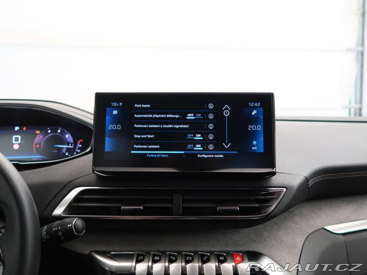 Peugeot 5008 1.5BlueHDi,CZ,1Maj,GT,AT8 2024