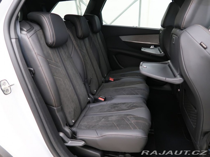 Peugeot 5008 1.5BlueHDi,CZ,1Maj,GT,AT8 2024