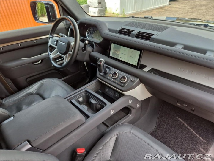 Land Rover Defender 3,0 D300 SE 110 2022