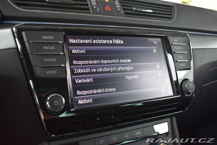 Škoda Superb 2.0TDI*110kW*DSG*STYLE* 2015
