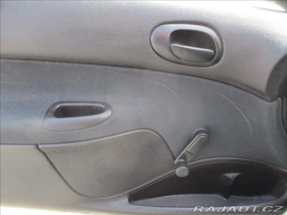 Peugeot 206 1,1 i 44kw Tažné 2004