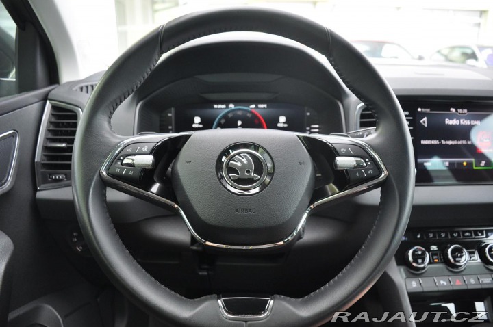 Škoda Karoq 2,0TDI DSG NAVI KAMERA ČR 2023