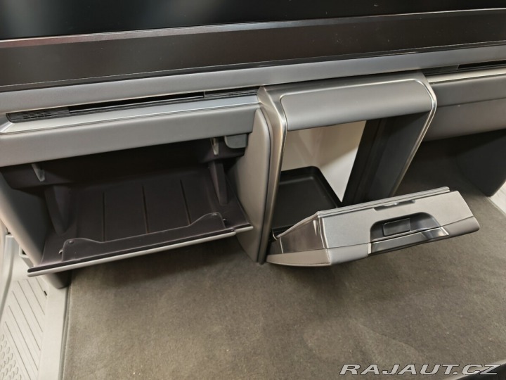 Lexus Ostatní modely LM 350h Luxury VIP 2025