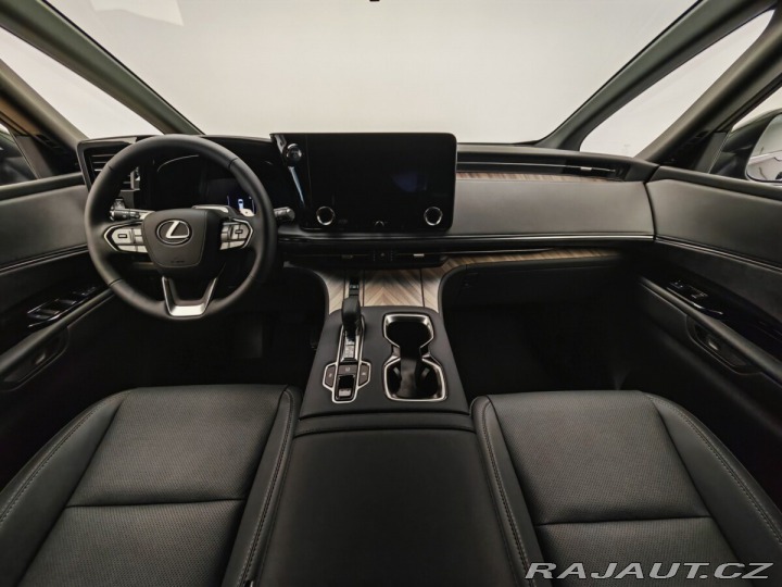 Lexus Ostatní modely LM 350h Luxury VIP 2025