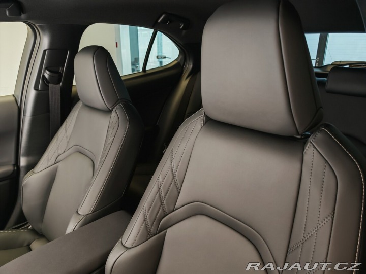 Lexus Ostatní modely UX 300h F-Sport Design 2024