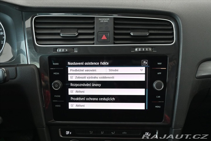 Volkswagen Golf 1,6 TDi 85kW COMFORTLINE 2020