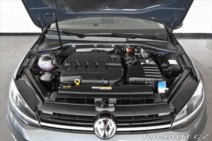 Volkswagen Golf 1,6 TDi 85kW COMFORTLINE 2020