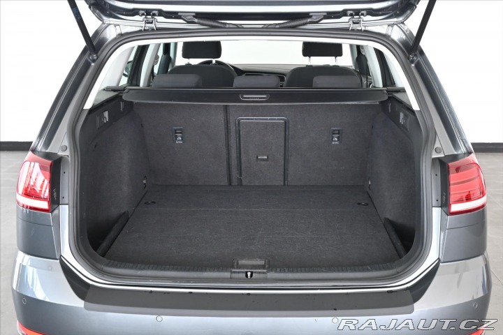 Volkswagen Golf 1,6 TDi 85kW COMFORTLINE 2020