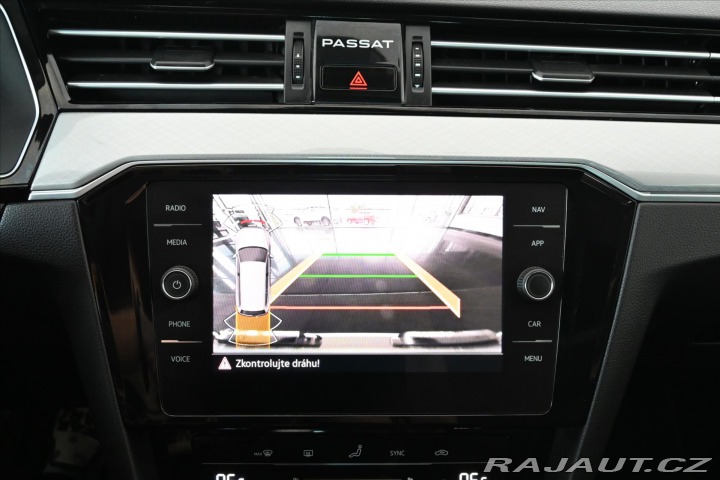 Volkswagen Passat 2,0 TDi 110kW *Business* 2021