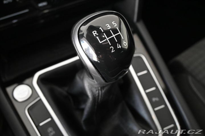 Volkswagen Passat 2,0 TDi 110kW *Business* 2021