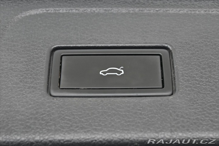 Volkswagen Passat 2,0 TDi 110kW *Business* 2021