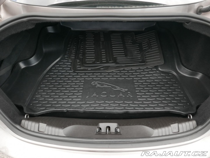 Jaguar XF 3,0D Premium Luxury Autom 2010