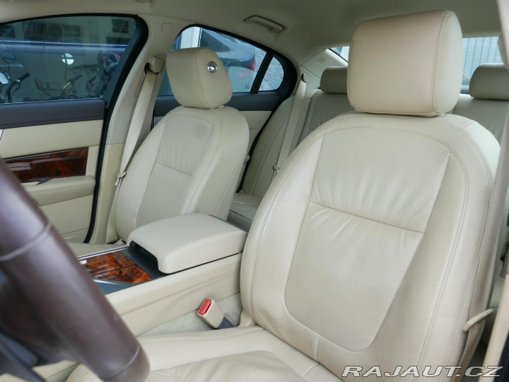 Jaguar XF 3,0D Premium Luxury Autom 2010