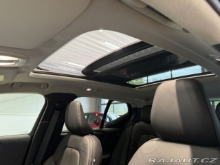 Volvo XC40 B4 2.0L 197+14 HP AT7 FWD 2025