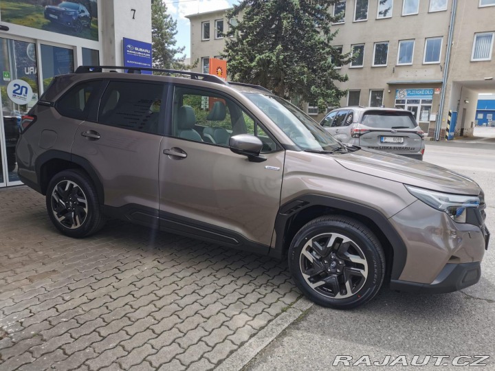 Subaru Forester 2,0i CVT Comfort NAVI 2025